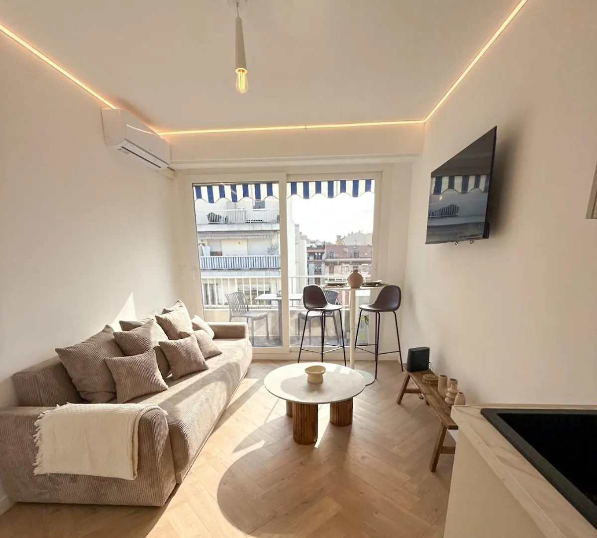 Port De Nice, Appartement 4Pers Emplacement Ideal Tout Equipe Balcon